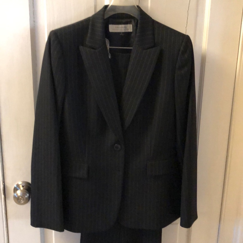 Women’s Suit